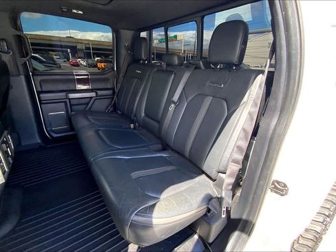 Used 2015 Ford F150 Platinum w/ Equipment Group 701A Luxury AWD/4WD image 29