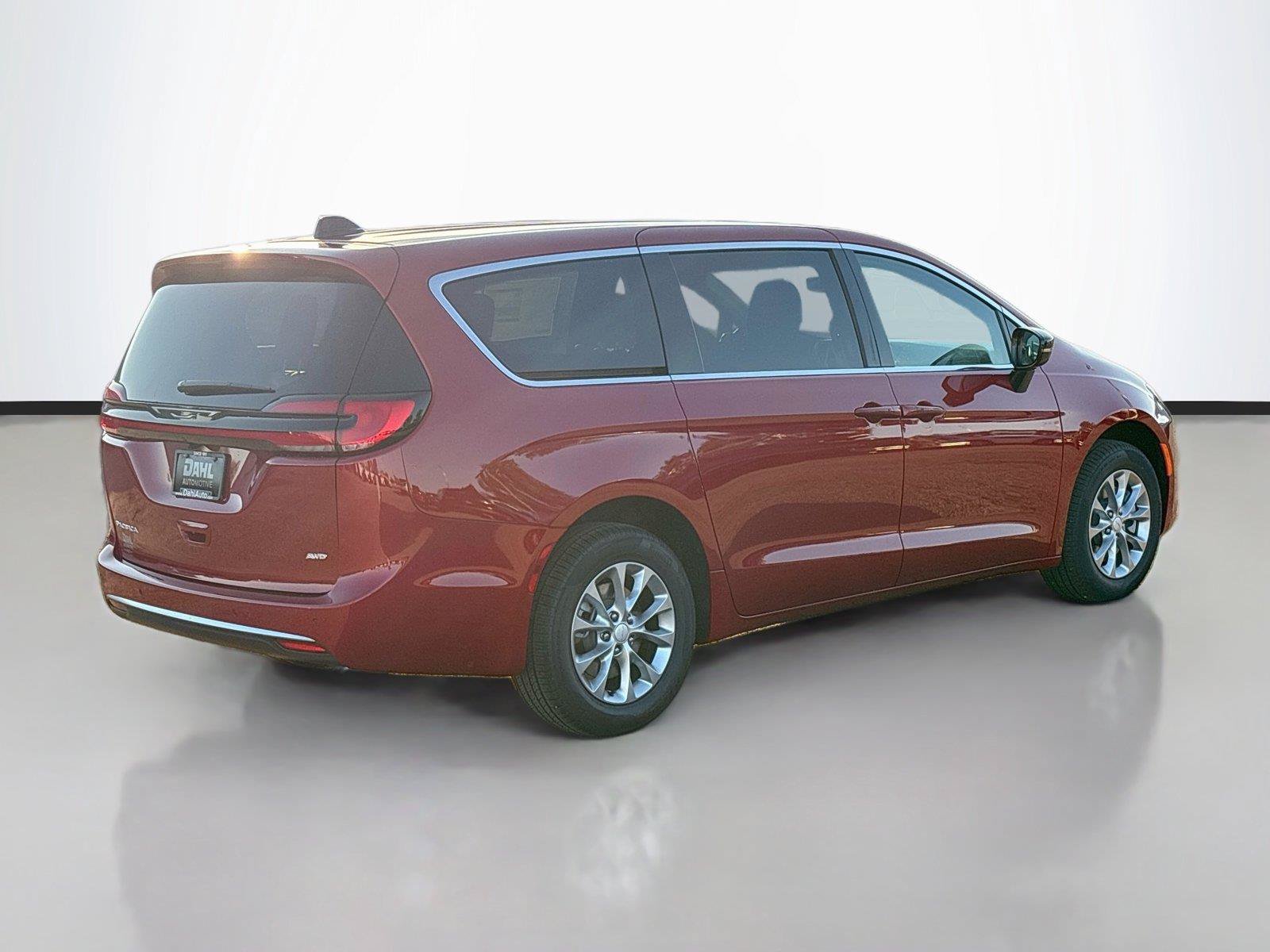 New 2027 Chrysler Pacifica Select AWD/4WD image 13