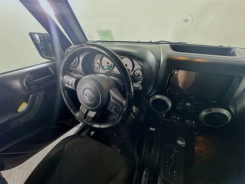 Used 2016 Jeep Wrangler Sport image 9