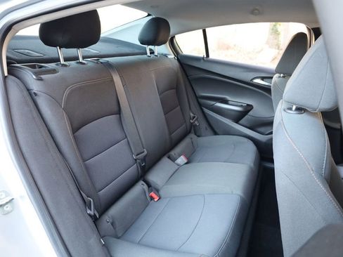 Used 2018 Chevrolet Cruze LS image 21