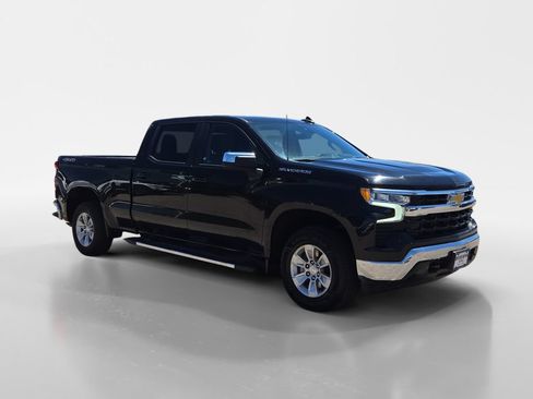 Used 2023 Chevrolet Silverado 1500 LT w/ Protection Package AWD/4WD image 9