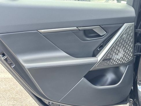 New 2026 BMW 550e xDrive w/ Premium Package image 14