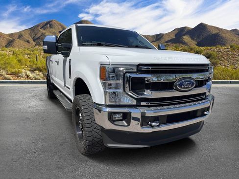 Used 2022 Ford F250 XLT w/ XLT Premium Package AWD/4WD image 3