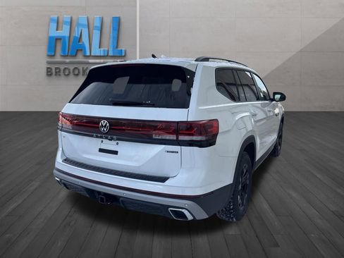 New 2026 Volkswagen Atlas Peak Edition image 7
