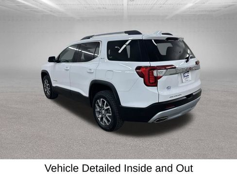 Used 2023 GMC Acadia SLT FWD image 10