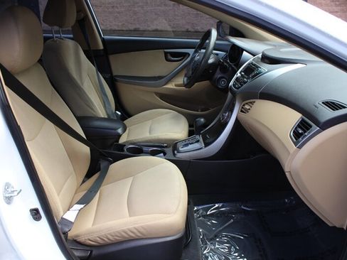 Used 2013 Hyundai Elantra GLS w/ Preferred Pkg FWD image 17