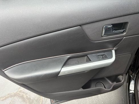 Used 2013 Ford Edge Limited AWD/4WD image 17