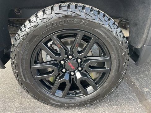 Used 2025 GMC Sierra 1500 AT4 AWD/4WD image 14