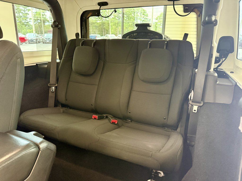 Used 2019 Jeep Wrangler Sport AWD/4WD image 17