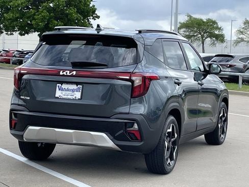 Used 2025 Kia Seltos S image 4
