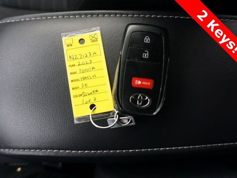 Used 2023 Toyota Corolla SE image 31