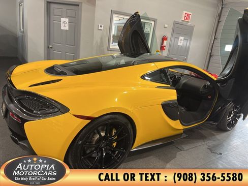 Used 2017 McLaren 570S RWD image 7