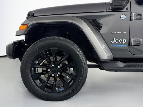 Used 2022 Jeep Wrangler Unlimited Sahara image 9