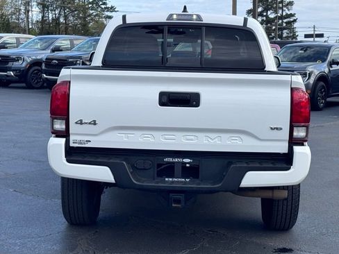 Used 2023 Toyota Tacoma SR AWD/4WD image 17