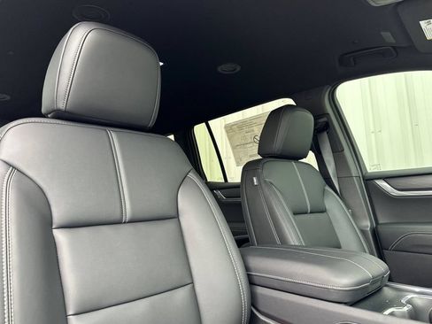 New 2026 GMC Acadia Elevation w/ Super Cruise Package AWD/4WD image 16