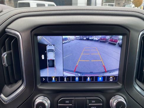 Used 2023 GMC Sierra 2500 AT4 w/ AT4 Premium Plus Package image 15