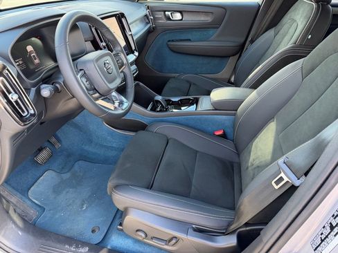 Certified 2023 Volvo XC40 Recharge Ultimate image 21
