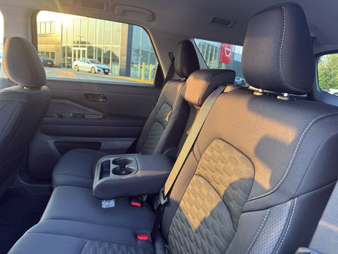 New 2026 Nissan Pathfinder SV AWD/4WD image 33