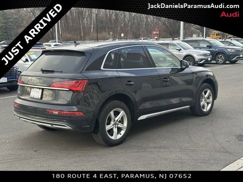 Used 2023 Audi Q5 2.0T Premium w/ Convenience Package image 4
