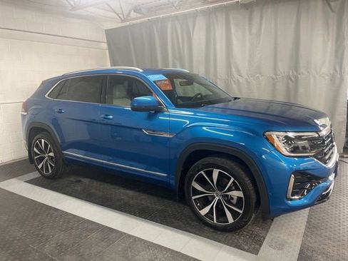 Used 2024 Volkswagen Atlas Cross Sport SEL Premium R-Line AWD/4WD image 2