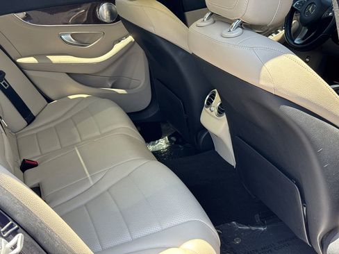 Used 2016 Mercedes-Benz C 300 4MATIC Sedan image 15
