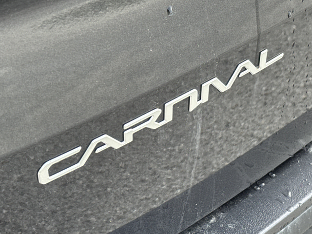 Used 2023 Kia Carnival SX Prestige FWD image 10