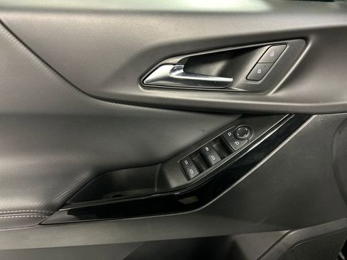 Used 2025 Chevrolet Equinox LT image 13