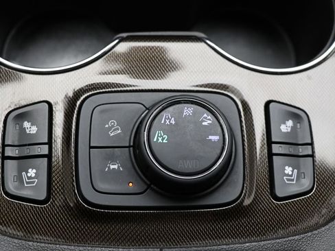 Used 2023 GMC Acadia AT4 w/ Technology Package AWD/4WD image 25