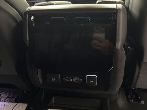 Used 2026 Jeep Grand Wagoneer Summit image 30