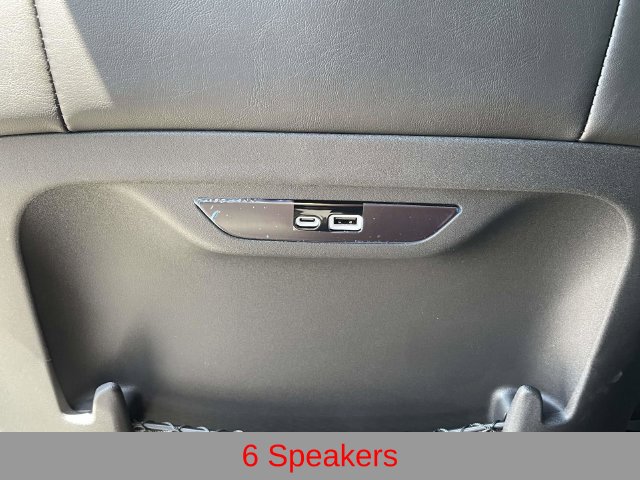 New 2027 Chrysler Pacifica Select FWD image 10