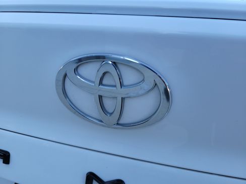 Certified 2025 Toyota Camry SE FWD image 7