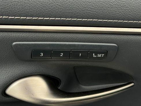 Certified 2020 Lexus ES 300h w/ Premium Package FWD image 19