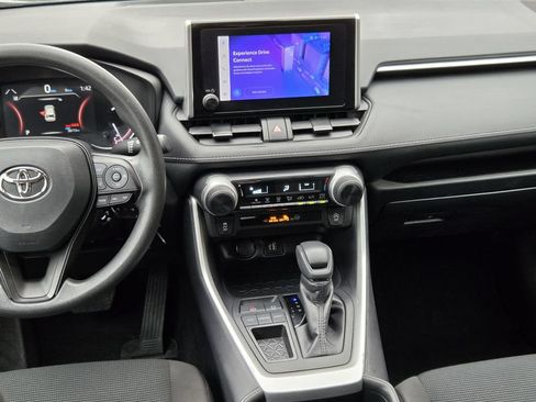 Used 2025 Toyota RAV4 LE FWD image 17
