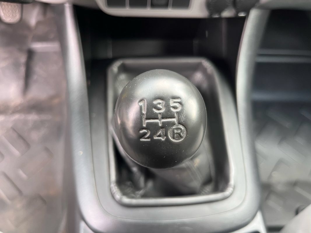 Used 2012 Toyota Tacoma 2WD Access Cab w/ Convenience Pkg image 19