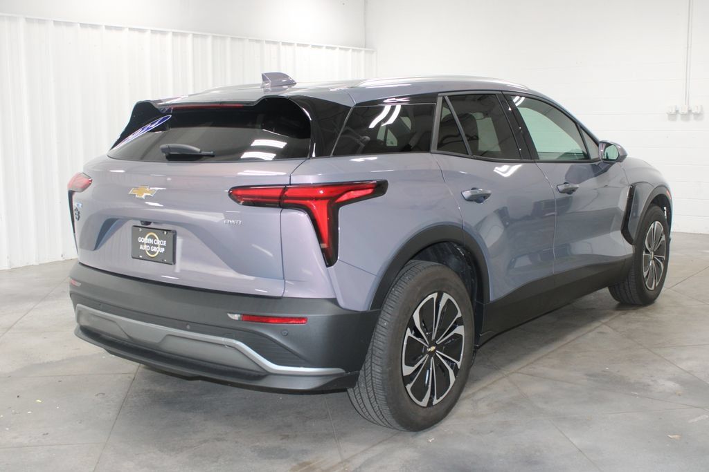 Used 2024 Chevrolet Blazer EV LT AWD/4WD image 9