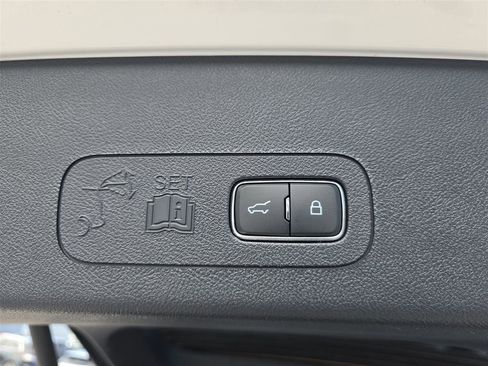 New 2025 Lincoln Aviator Black Label AWD/4WD image 11