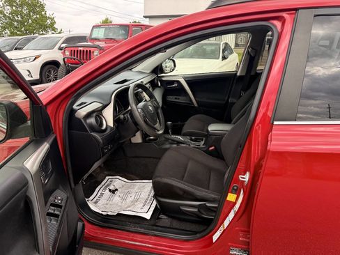 Used 2015 Toyota RAV4 XLE w/ Outdoor Package AWD/4WD image 17