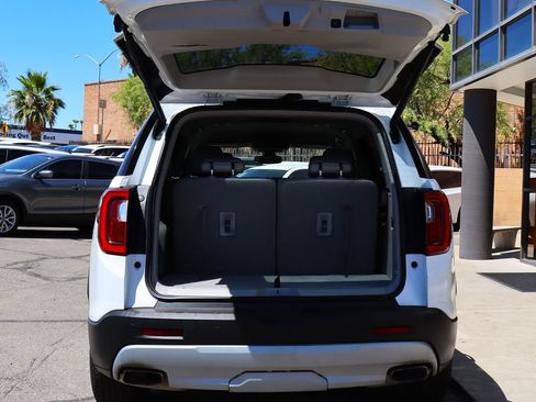 Used 2020 GMC Acadia SLT w/ LPO, Cargo Package FWD image 22