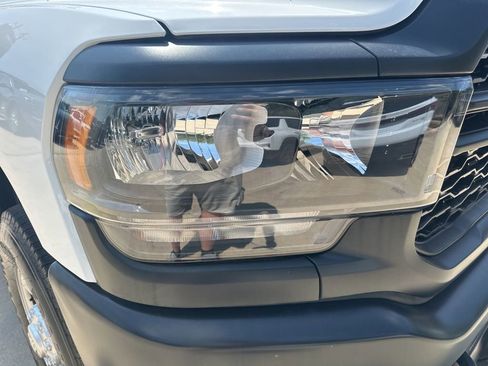 Used 2023 RAM 3500 Tradesman w/ Convenience Group image 15