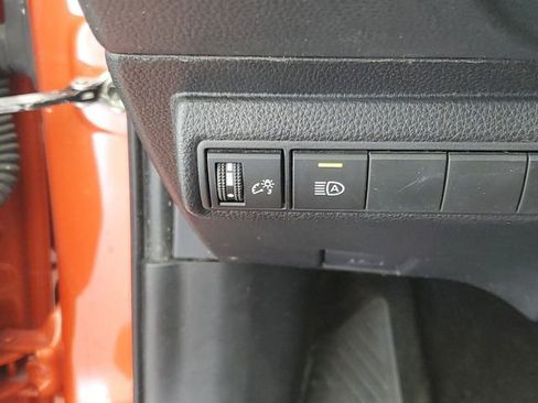 Used 2024 Toyota Corolla SE image 31