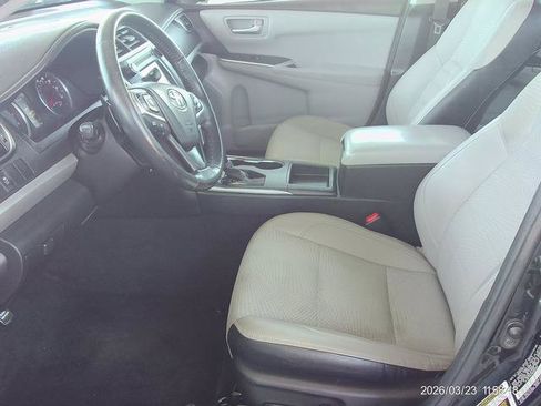 Used 2017 Toyota Camry SE FWD image 7