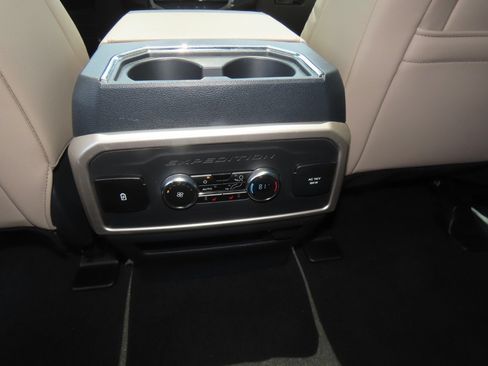 Certified 2024 Ford Expedition Limited RWD image 23