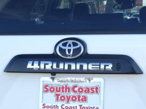 Certified 2024 Toyota 4Runner TRD Off-Road Premium w/ Moonroof Package image 11