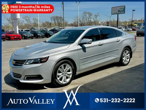 Used 2018 Chevrolet Impala LT w/ LT Convenience Package image 3