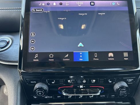 Used 2023 Jeep Grand Cherokee L Limited w/ Luxury Tech Group II image 32