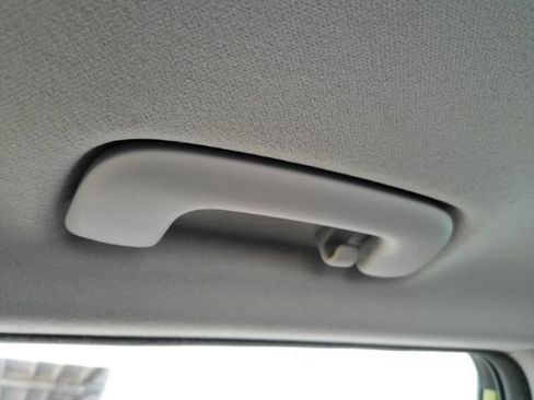 Used 2022 Hyundai Venue SEL FWD image 25