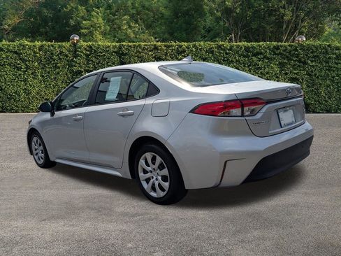 Used 2025 Toyota Corolla LE FWD image 6