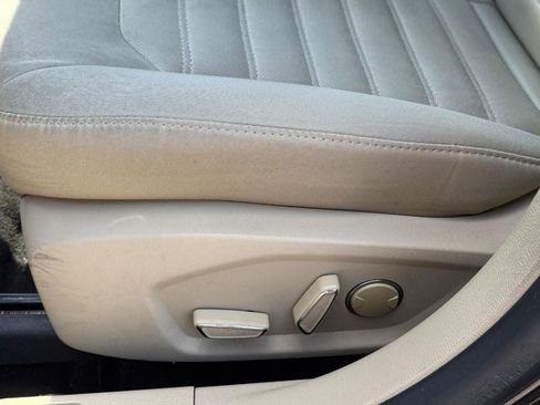 Used 2013 Ford Fusion SE FWD image 18