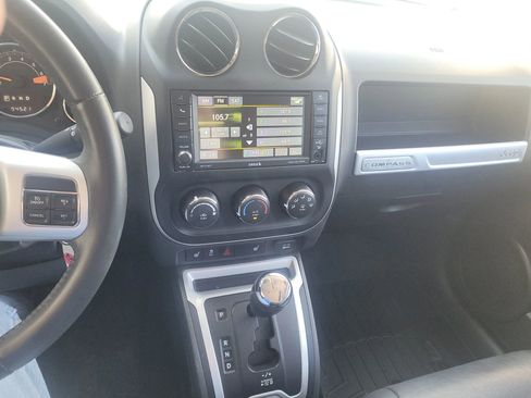 Used 2016 Jeep Compass High Altitude AWD/4WD image 8