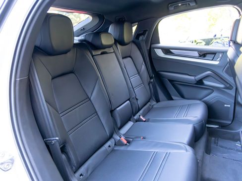 New 2026 Porsche Cayenne Coupe image 52